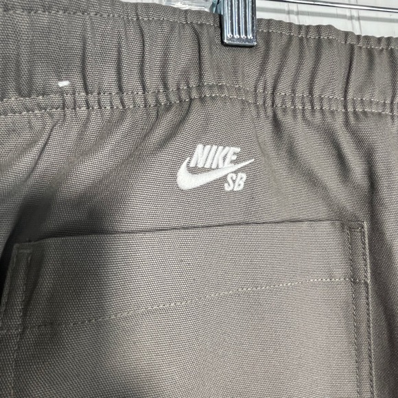 Nike Men's Cargo Pants - Olive Green - Picture 4 of 4